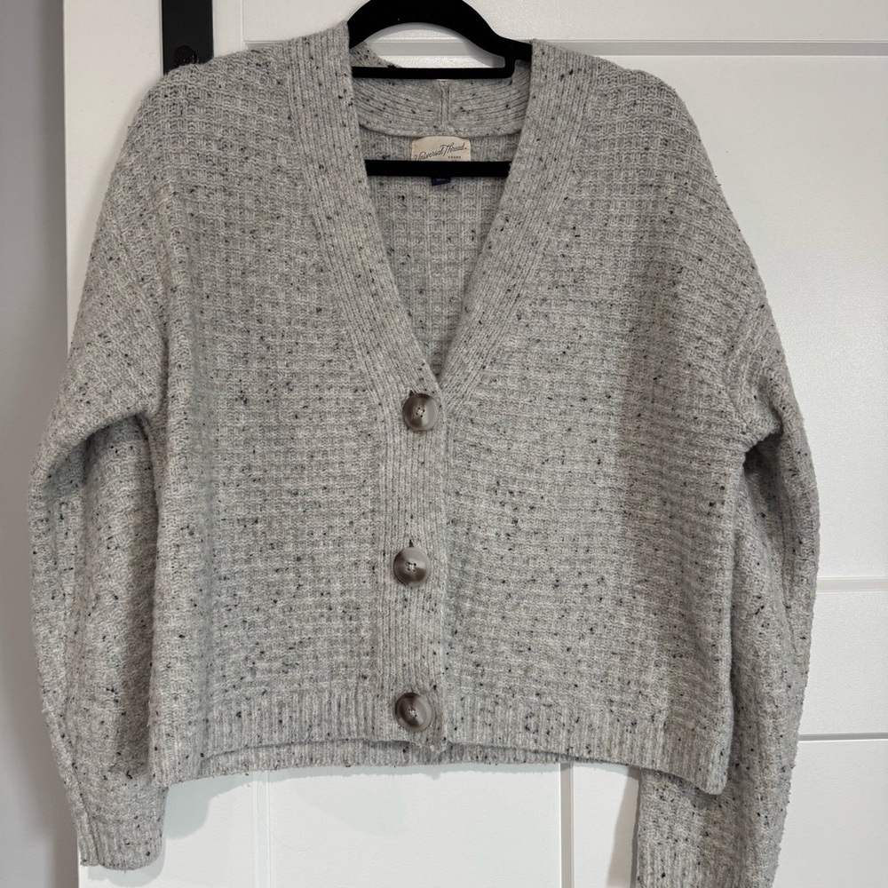 Universal Thread Speckled Gray Cardigan